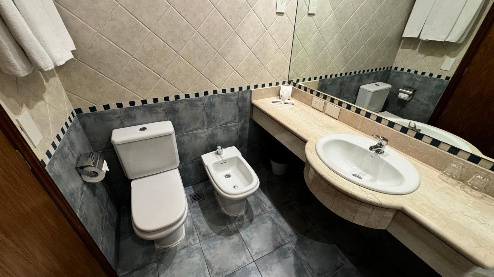 Gardi Hotel & Suites Buenos Aires Exteriör bild